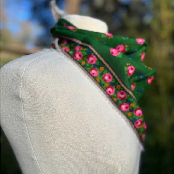Wool Green Floral Triangle Scarf Bandana - Picture 2 of 2